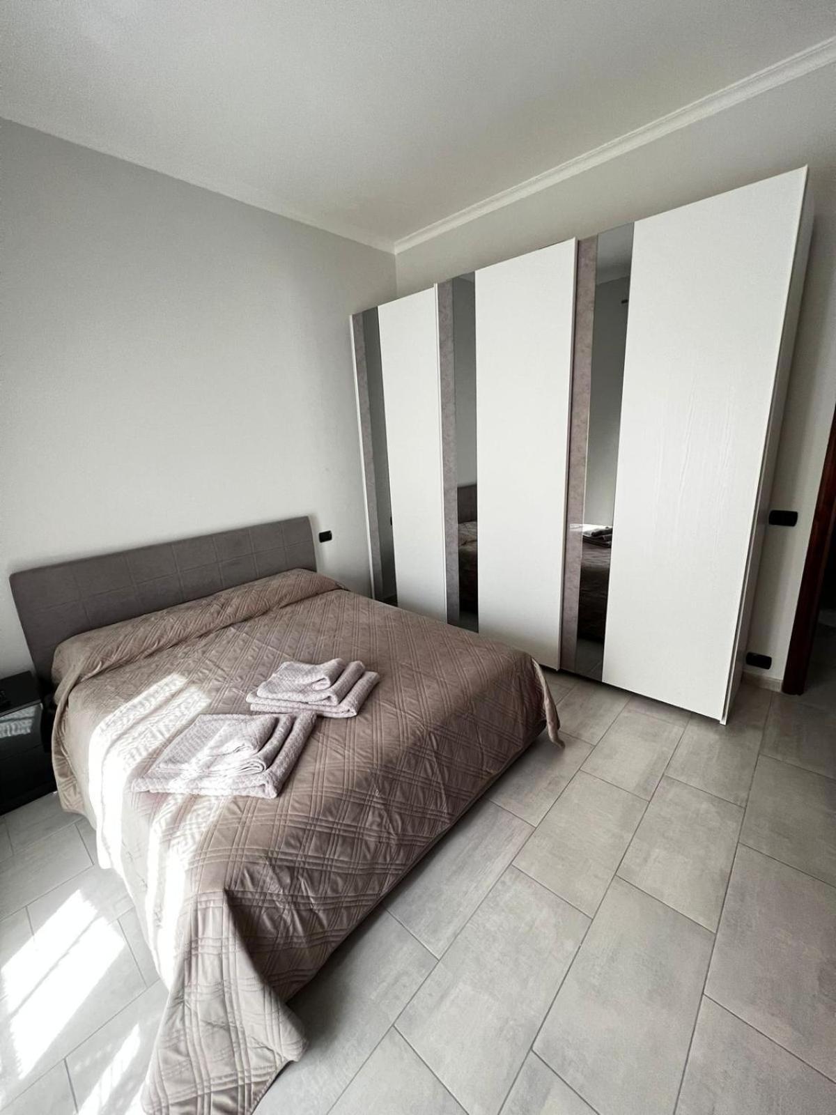 Francesco's Rhome Rom